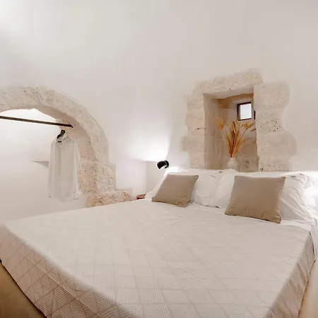 Casa La Saracena ヴィラ オストゥーニ